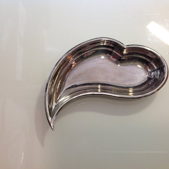 Shiseido Silverplate HEART in Motion Trinket Presentation Vanity Tray Di… - Picture 3 of 11